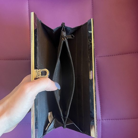 Forever 21 multi color chevron pattern wallet - Picture 3 of 4